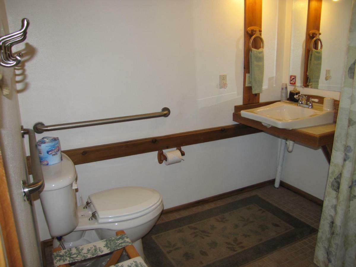 Angels Rest On Resurrection Bay Llc Hotel Seward Room photo